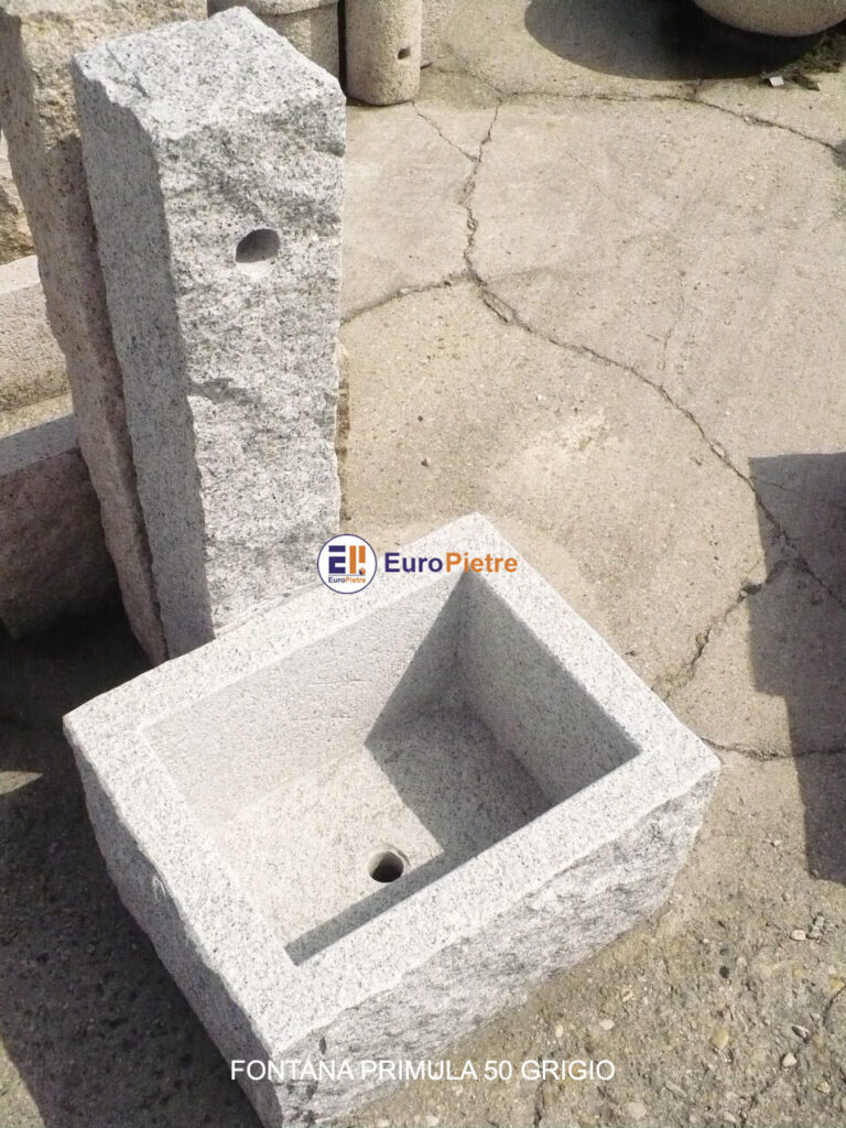 Fontana in pietra Primula 50 grigio per giardino, materiali lapidei Cuneo