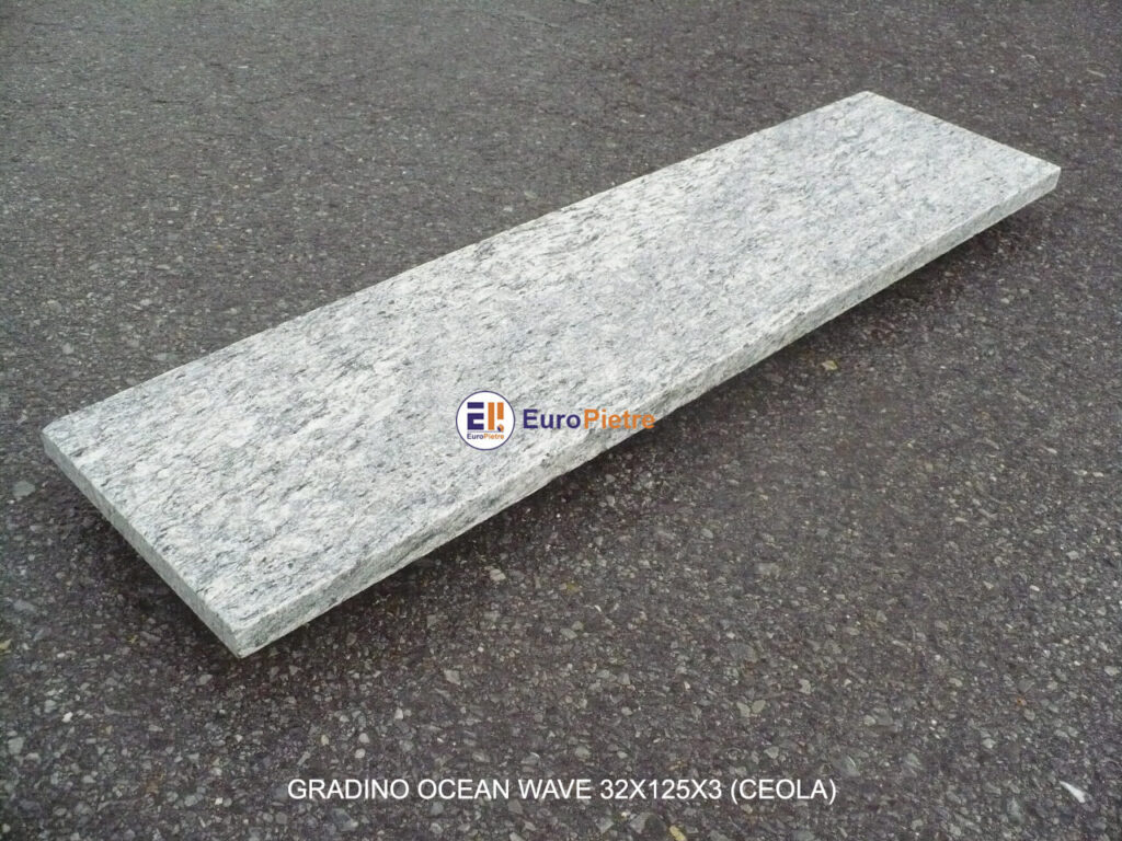Gradino in pietra naturale Ocean Wave per pavimentazioni esterne Cuneo