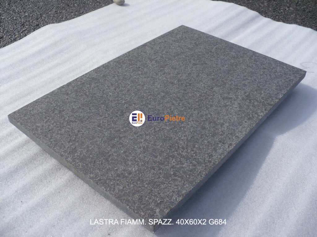 Lastra in pietra naturale levigata per pavimentazioni esterne, EuroPietre Cuneo