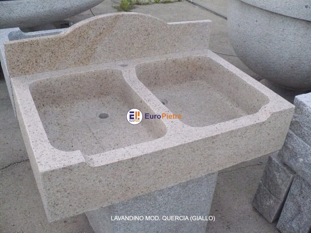 Lavandino doppia vasca in pietra naturale gialla, materiali lapidei Cuneo.