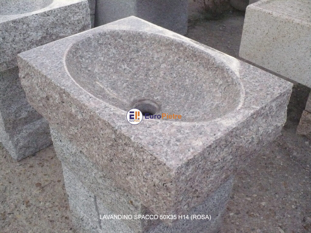 Lavandino in granito spacco rosa per esterni, materiali lapidei Cuneo.