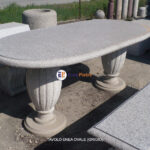 Tavolo ovale in pietra naturale grigia per arredo urbano esterno
