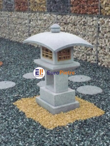 Lanterna giapponese in pietra naturale per arredo giardino Europietre Cuneo
