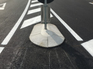 isola spartitraffico - europietre